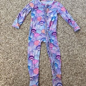 Milk+Coco convertible footie seashell print